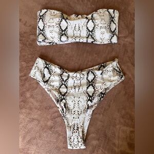 { Snakeskin Bandeau Bikini }